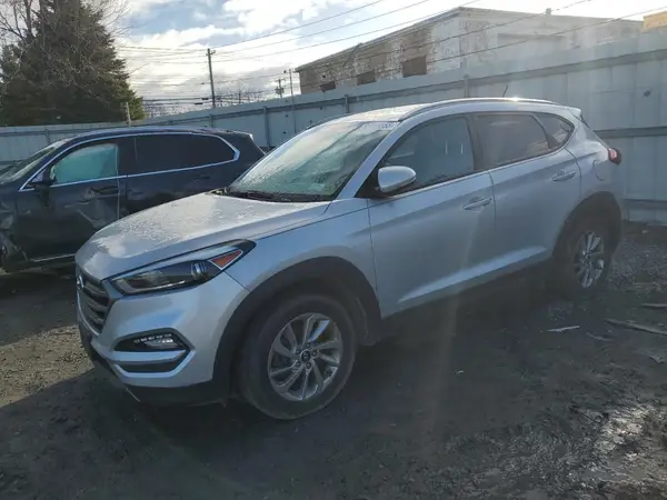 KM8J3CA20GU145695 2016 HYUNDAI TUCSON - Image 1