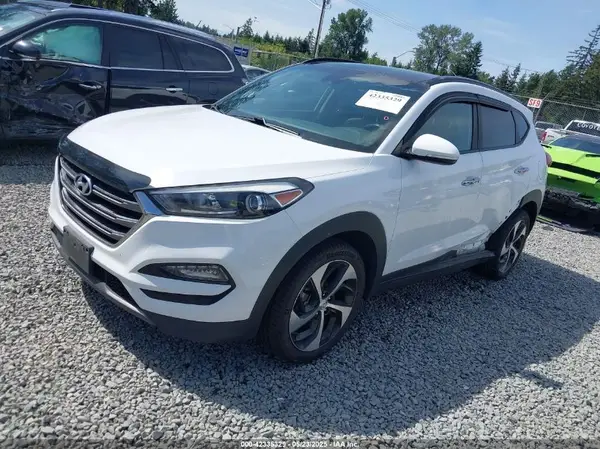 KM8J3CA20GU146880 2016 HYUNDAI TUCSON - Image 2
