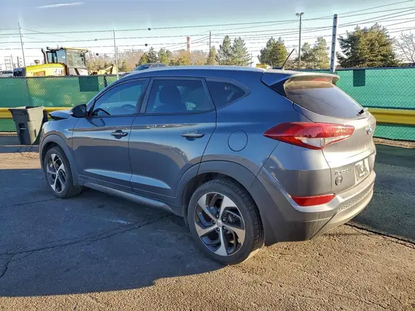 KM8J3CA20GU157863 2016 HYUNDAI TUCSON - Image 2