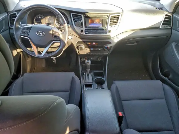 KM8J3CA20GU157863 2016 HYUNDAI TUCSON - Image 8