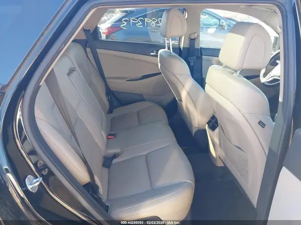 KM8J3CA20GU162836 2016 HYUNDAI TUCSON - Image 8