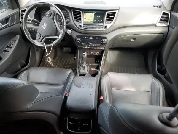 KM8J3CA20GU163713 2016 HYUNDAI TUCSON - Image 8
