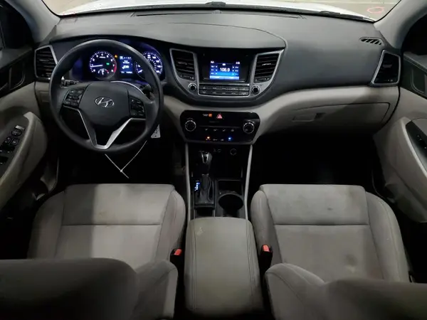 KM8J3CA20GU165042 2016 HYUNDAI TUCSON - Image 8