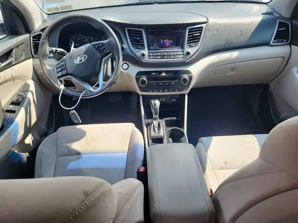 KM8J3CA20GU170581 2016 HYUNDAI TUCSON - Image 8