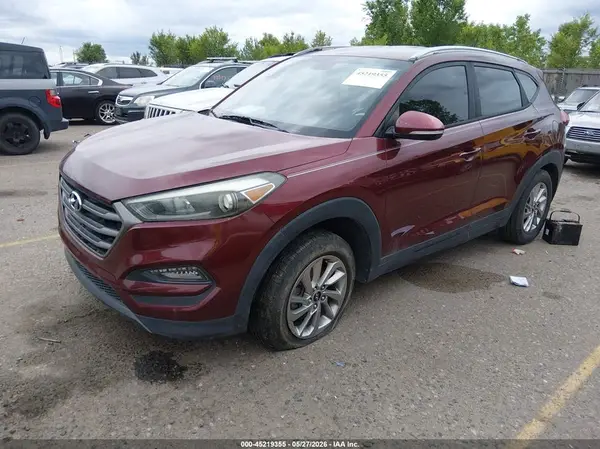 KM8J3CA20GU178647 2016 HYUNDAI TUCSON - Image 2