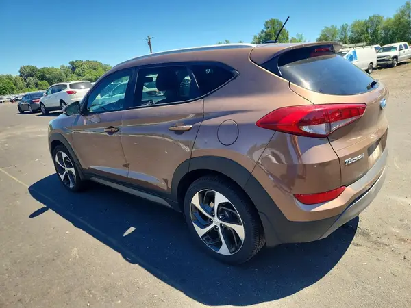 KM8J3CA20GU188837 2016 HYUNDAI TUCSON - Image 2