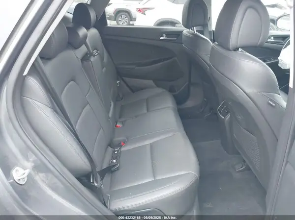 KM8J3CA20GU189308 2016 HYUNDAI TUCSON - Image 8
