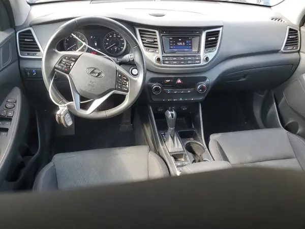 KM8J3CA20GU203756 2016 HYUNDAI TUCSON - Image 8