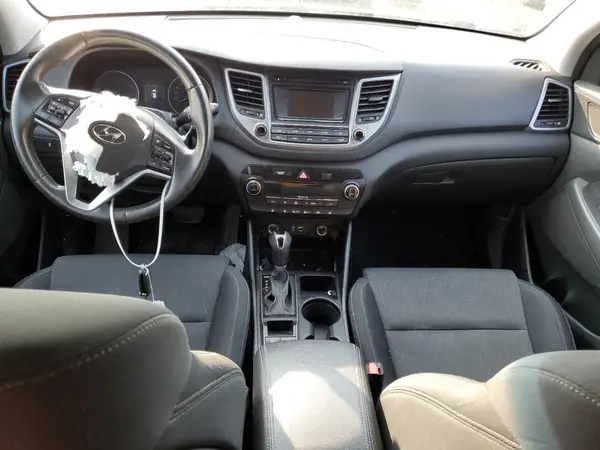 KM8J3CA20GU219049 2016 HYUNDAI TUCSON - Image 8