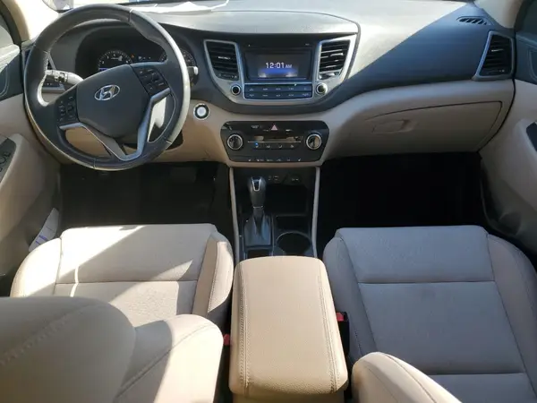 KM8J3CA20GU223229 2016 HYUNDAI TUCSON - Image 8