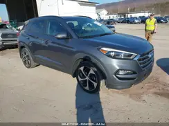 KM8J3CA20GU225269 2016 HYUNDAI TUCSON