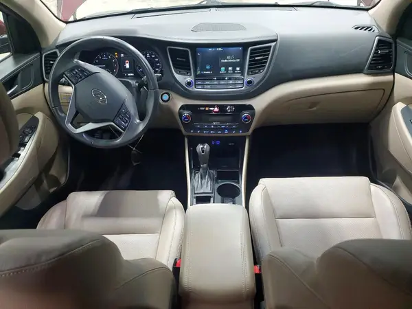 KM8J3CA20GU241827 2016 HYUNDAI TUCSON - Image 8