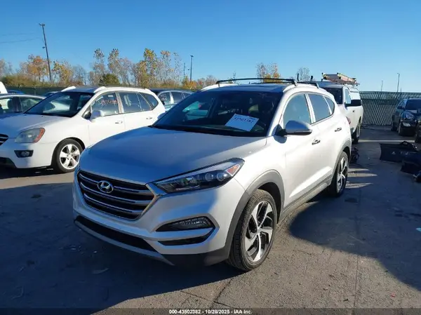 KM8J3CA20GU258997 2016 HYUNDAI TUCSON - Image 2