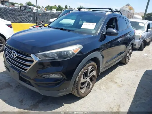 KM8J3CA20GU263374 2016 HYUNDAI TUCSON - Image 2