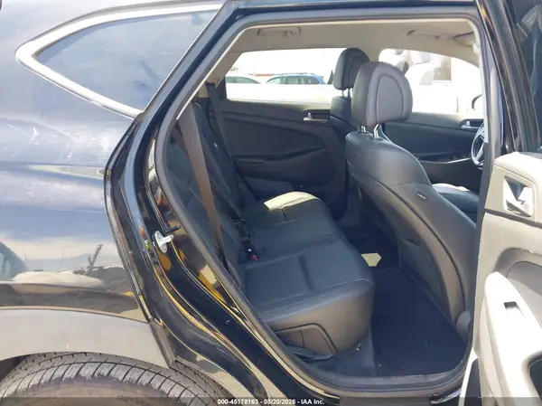 KM8J3CA20GU263374 2016 HYUNDAI TUCSON - Image 8