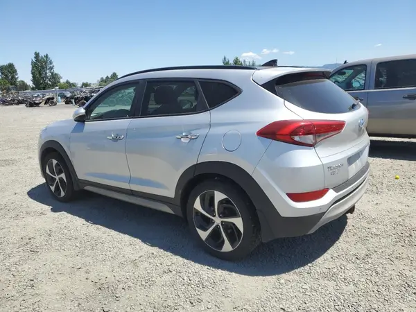 KM8J3CA20HU275638 2017 HYUNDAI TUCSON - Image 2