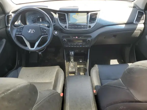KM8J3CA20HU275638 2017 HYUNDAI TUCSON - Image 8