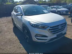 KM8J3CA20HU277051 2017 HYUNDAI TUCSON
