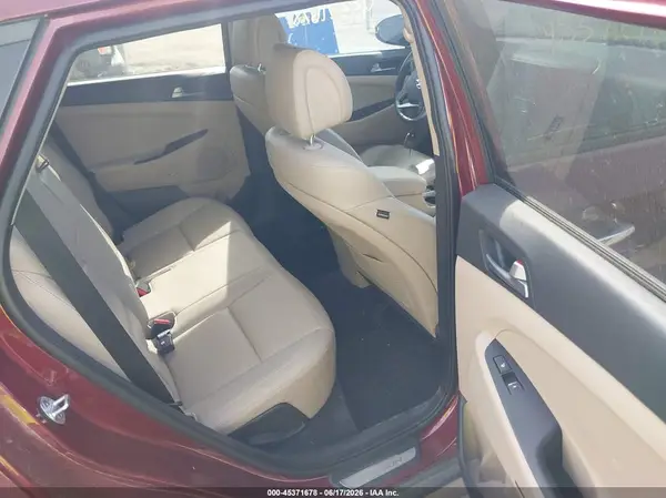 KM8J3CA20HU277504 2017 HYUNDAI TUCSON - Image 8