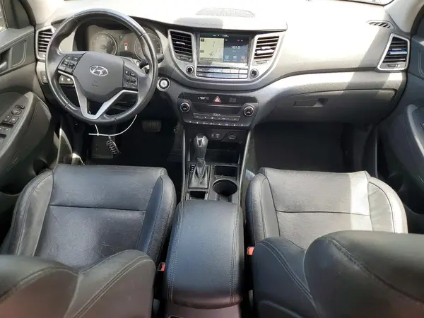 KM8J3CA20HU294058 2017 HYUNDAI TUCSON - Image 8