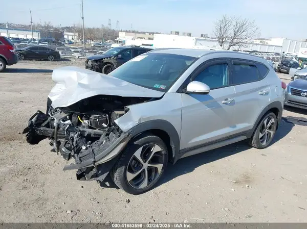 KM8J3CA20HU294092 2017 HYUNDAI TUCSON - Image 2