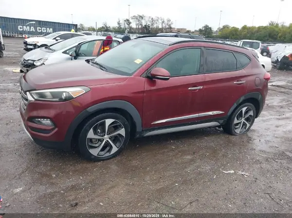 KM8J3CA20HU296389 2017 HYUNDAI TUCSON - Image 2