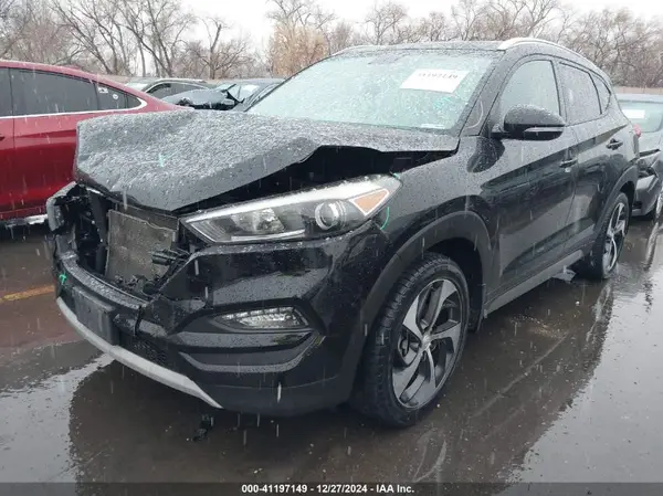 KM8J3CA20HU297106 2017 HYUNDAI TUCSON - Image 2