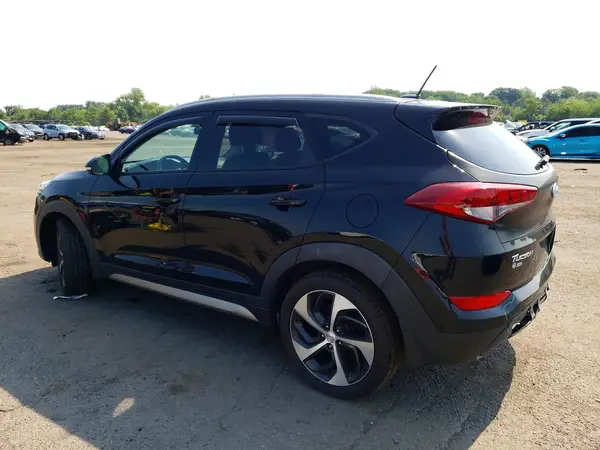 KM8J3CA20HU302045 2017 HYUNDAI TUCSON - Image 2