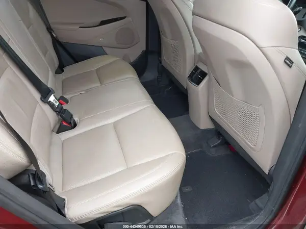 KM8J3CA20HU304295 2017 HYUNDAI TUCSON - Image 8
