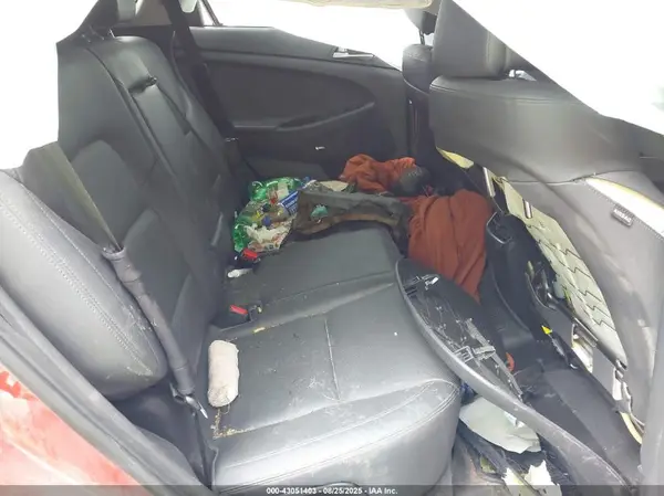 KM8J3CA20HU307309 2017 HYUNDAI TUCSON - Image 8