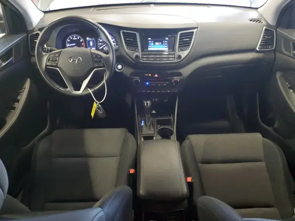 KM8J3CA20HU314423 2017 HYUNDAI TUCSON - Image 8
