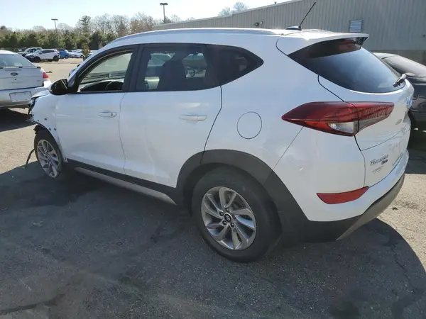 KM8J3CA20HU316785 2017 HYUNDAI TUCSON - Image 2