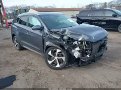 KM8J3CA20HU333831 2017 HYUNDAI TUCSON