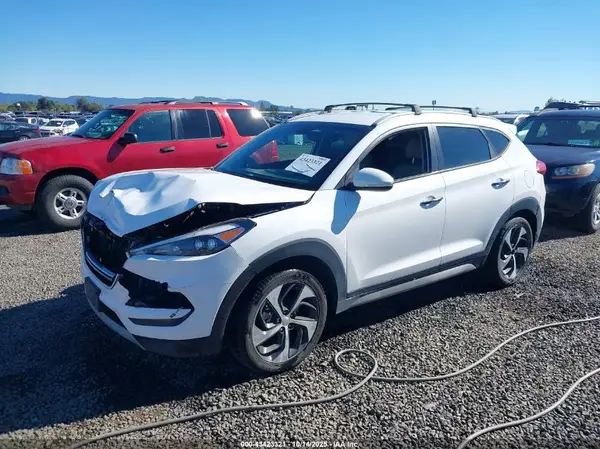 KM8J3CA20HU336535 2017 HYUNDAI TUCSON - Image 2