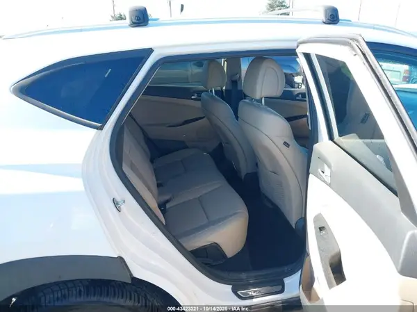 KM8J3CA20HU336535 2017 HYUNDAI TUCSON - Image 8