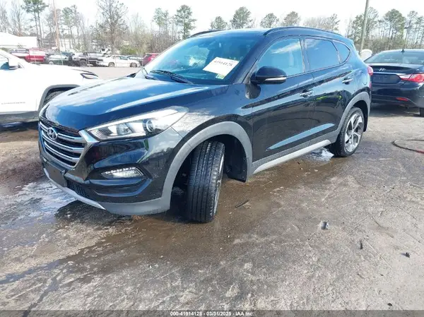 KM8J3CA20HU347938 2017 HYUNDAI TUCSON - Image 2