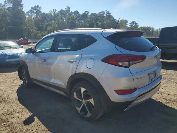 KM8J3CA20HU367333 2017 HYUNDAI TUCSON - Image 2