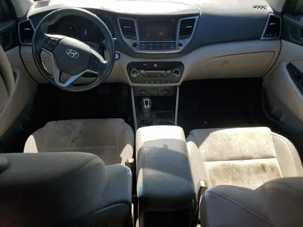 KM8J3CA20HU367333 2017 HYUNDAI TUCSON - Image 8