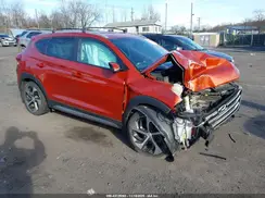 KM8J3CA20HU378588 2017 HYUNDAI TUCSON