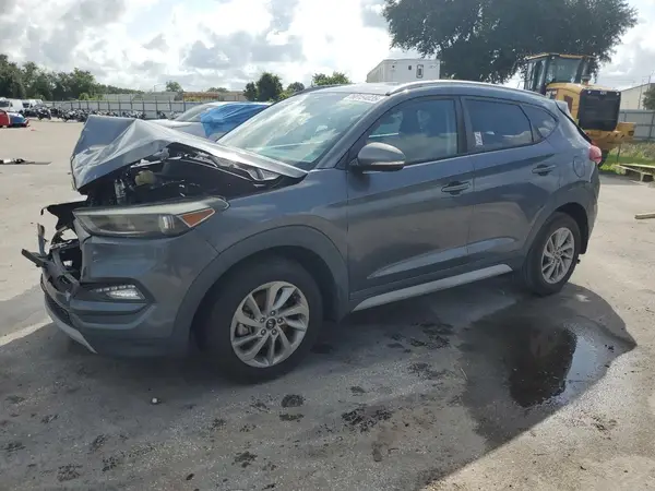 KM8J3CA20HU387386 2017 HYUNDAI TUCSON - Image 1