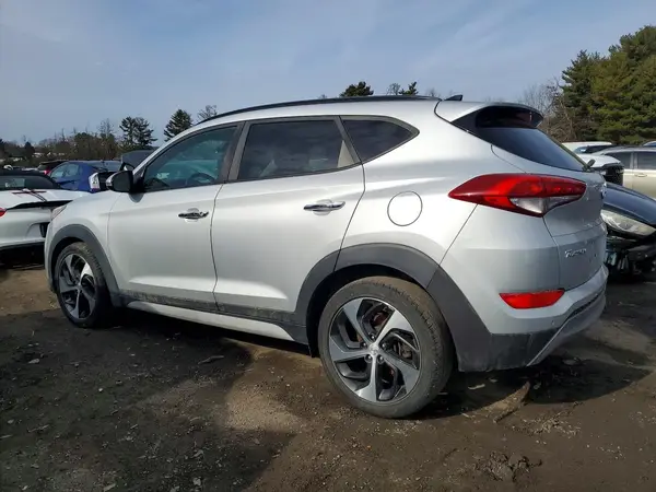 KM8J3CA20HU394533 2017 HYUNDAI TUCSON - Image 2