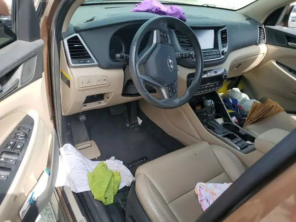 KM8J3CA20HU406003 2017 HYUNDAI TUCSON - Image 8