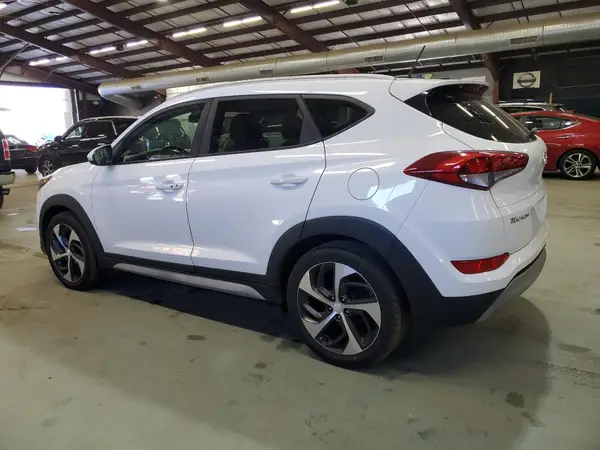 KM8J3CA20HU406485 2017 HYUNDAI TUCSON - Image 2