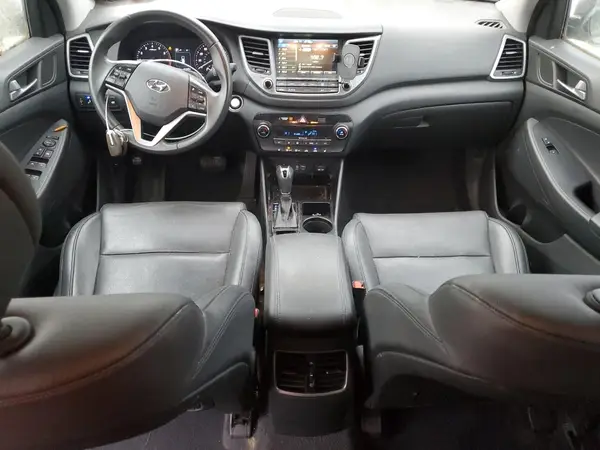 KM8J3CA20HU429345 2017 HYUNDAI TUCSON - Image 8