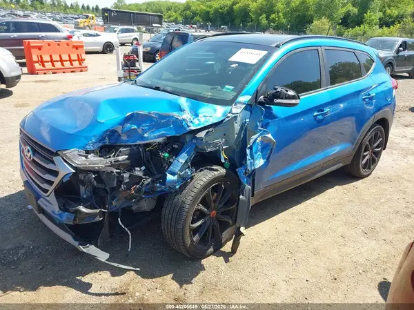 KM8J3CA20HU445075 2017 HYUNDAI TUCSON - Image 2