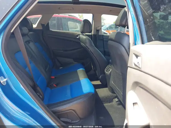 KM8J3CA20HU445075 2017 HYUNDAI TUCSON - Image 8