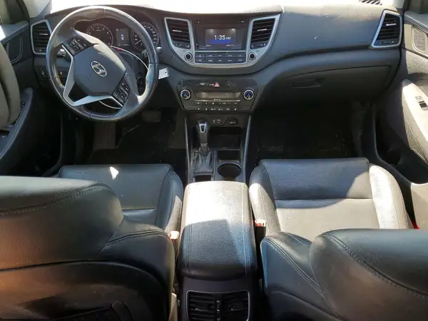 KM8J3CA20HU457789 2017 HYUNDAI TUCSON - Image 8