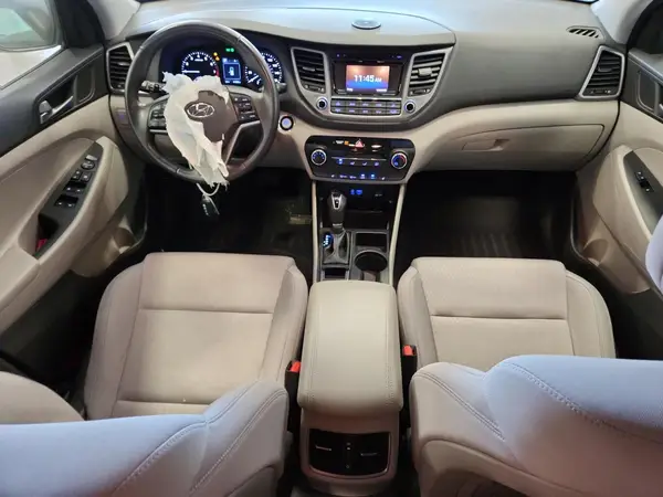 KM8J3CA20HU470039 2017 HYUNDAI TUCSON - Image 8