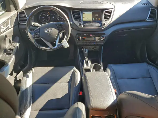 KM8J3CA20HU506585 2017 HYUNDAI TUCSON - Image 8