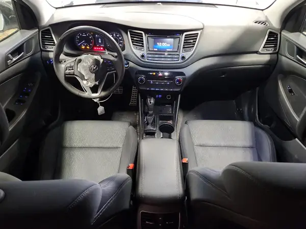 KM8J3CA20HU514766 2017 HYUNDAI TUCSON - Image 8